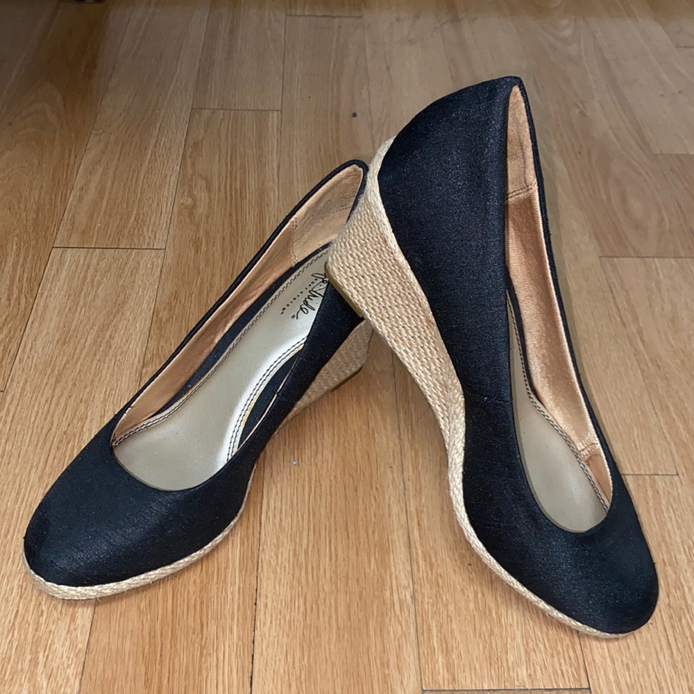Life Stride black espadrille wedges